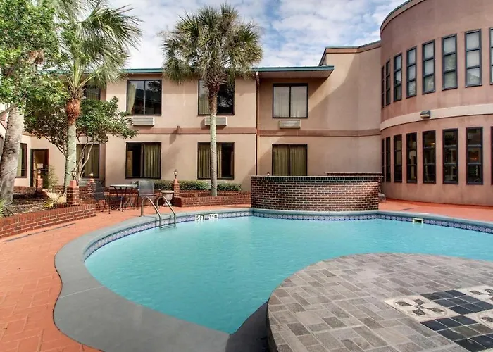 Baymont By Wyndham Laurel