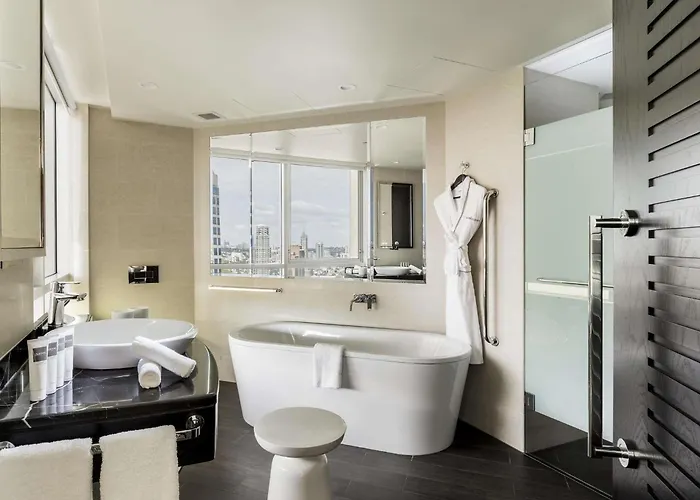 Swissotel Sidney