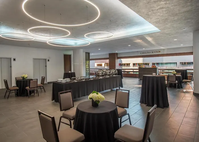 Hilton Long Beach Hotel