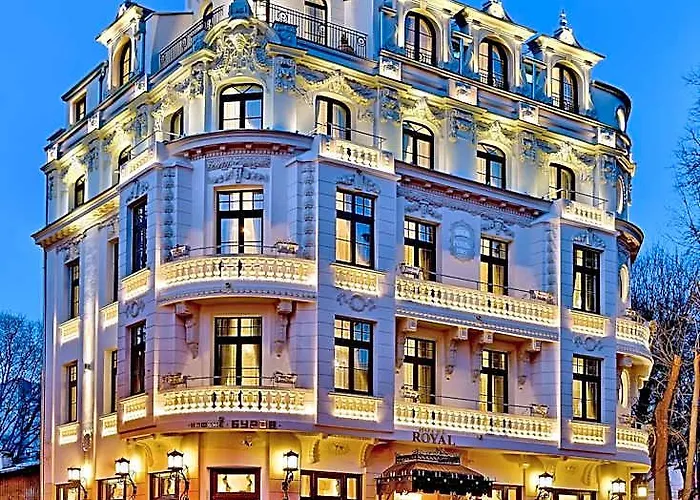 Royal Hotel Warna