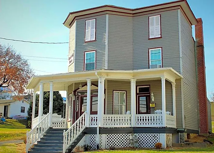 Hawksbill House - (Adults Only)