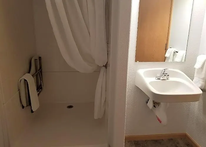 Howard'S Motel