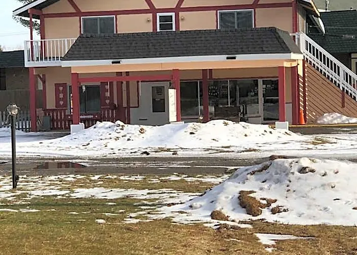 Sun N Snow Hotel Cadillac