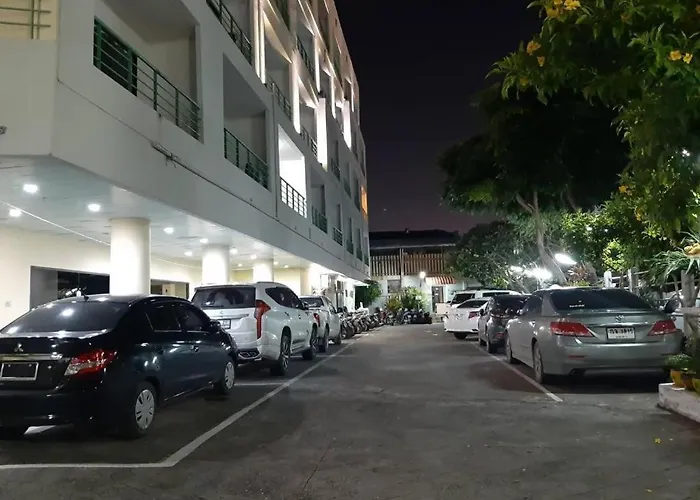 Central Place Hotel Ban Thai Wat Khot