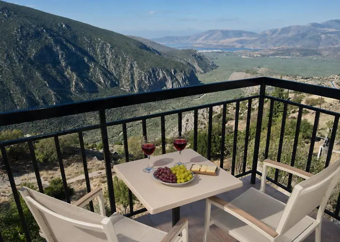 Acropole Delphi City Hotel