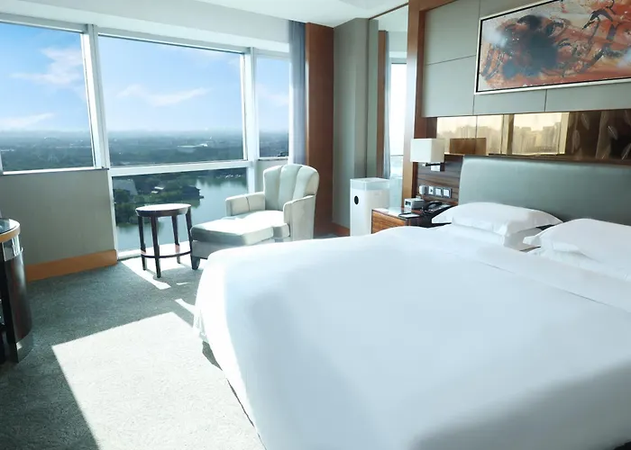 Lake View Hotel Beijing