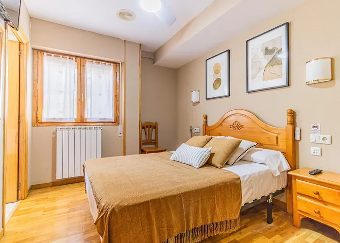 Hostal Valle De Tena