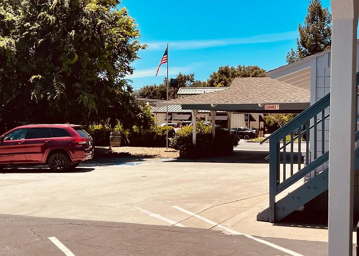 Vino Inn & Suites