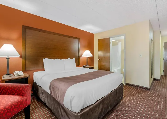 Quality Inn & Suites Lincoln South