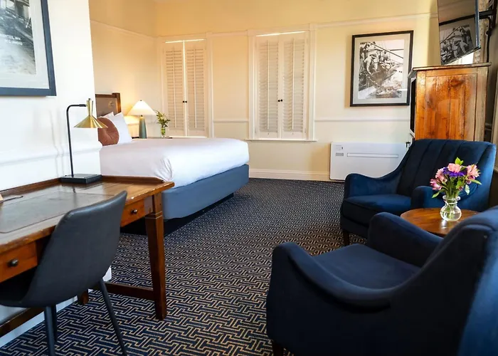 Majestic Inn And Spa