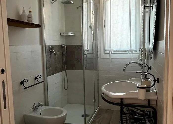 B&B Nadine Forlì - boutique eco stay con parcheggio gratuito