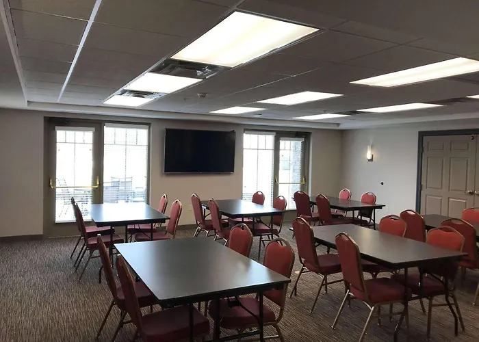 Country Inn & Suites By Radisson, Grand Forks, Nd
