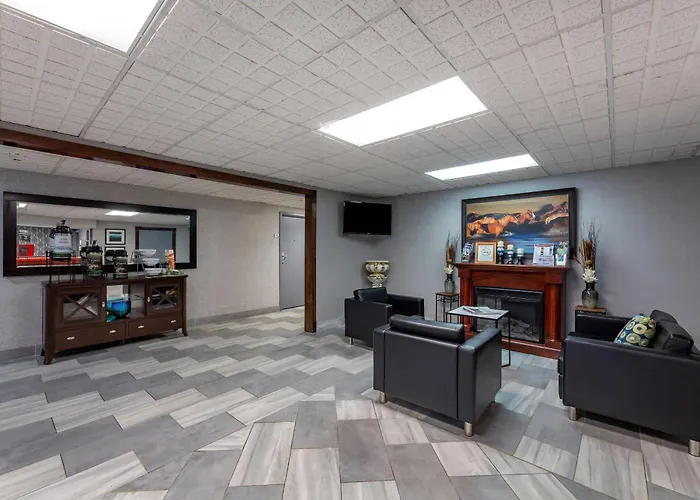 Quality Inn Austintown-Youngstown West