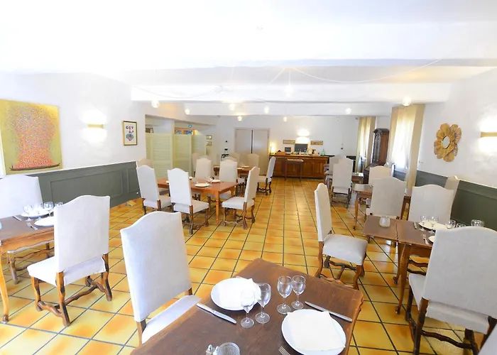 Logis Hôtels - Hôtel Restaurant du Midi