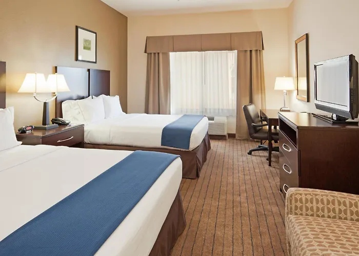 Holiday Inn Express & Suites Clovis Fresno Area By Ihg