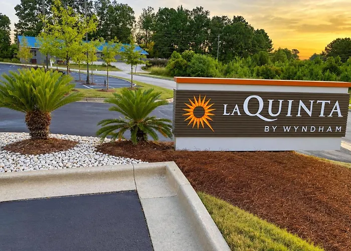 Sleep Inn & Suites Auburn Campus Area I-85