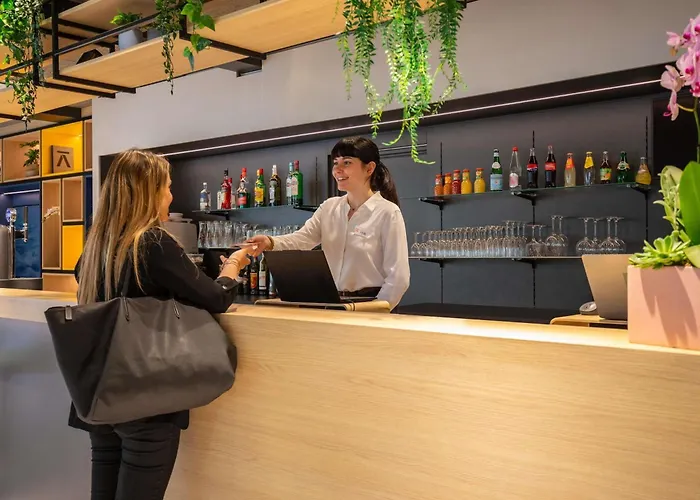Hotel Ibis Paris Meudon Velizy