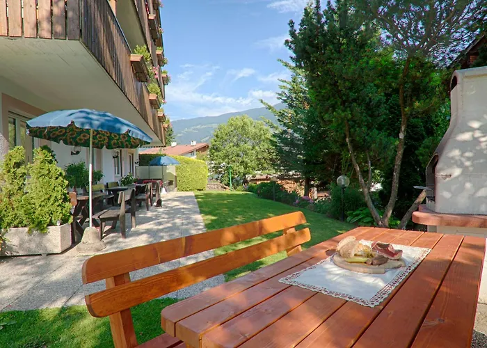 Bed and Breakfast Garni Schmiedhof Naturns