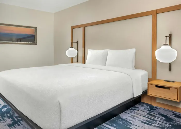 Fairfield Inn & Suites Hooksett