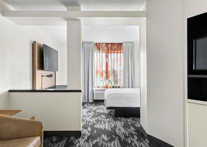 Fairfield Inn & Suites Clarksville