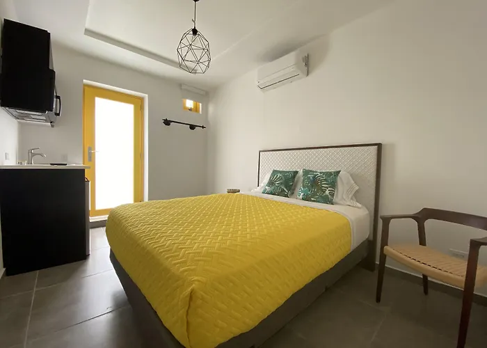 Hotel Nest