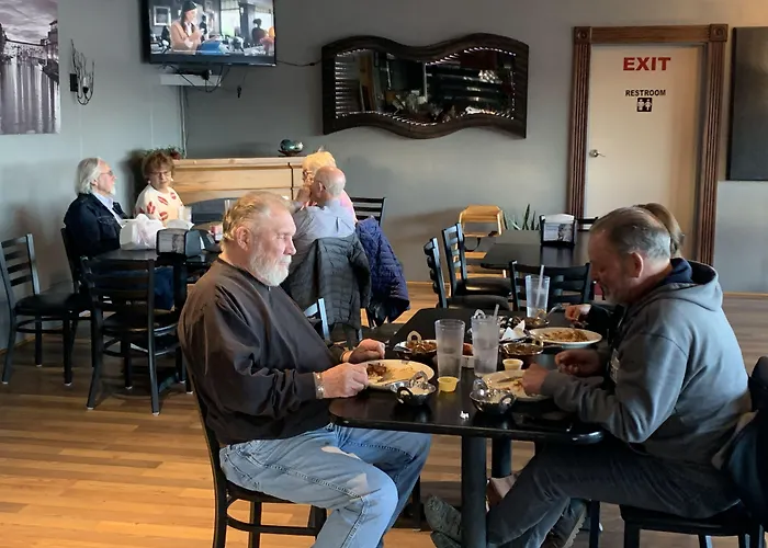 Raine Motel Valentine