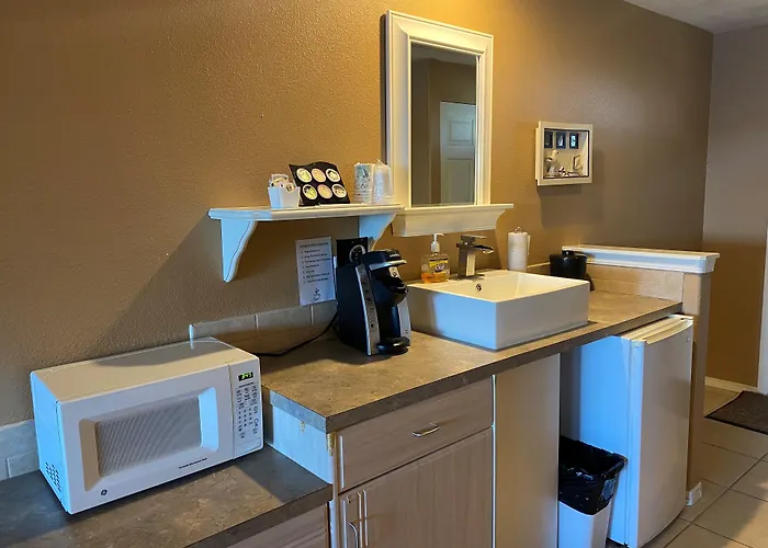 The Waterfront At Potlatch Motel Shelton