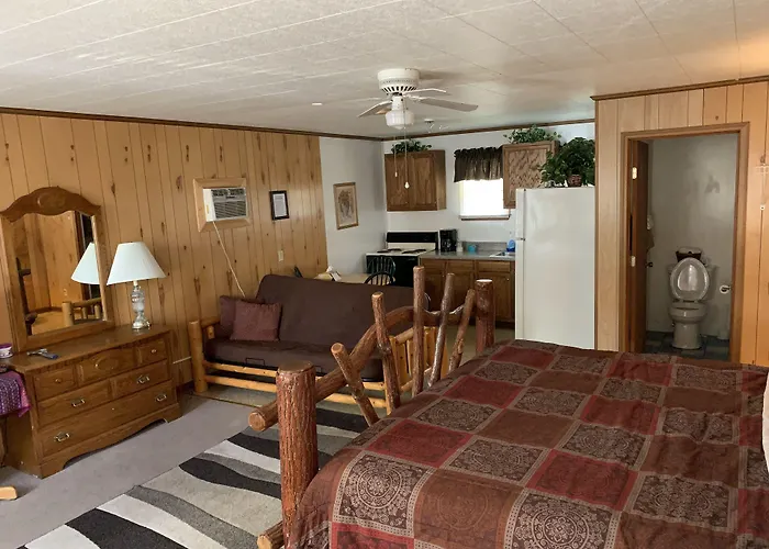 Phillips Historic Motel & Cottages Robbinsville