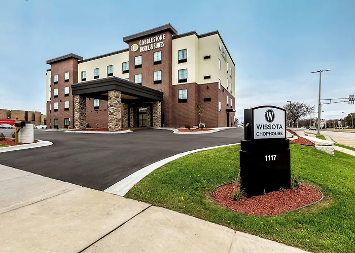 Cobblestone Hotel & Suites - Stevens Point