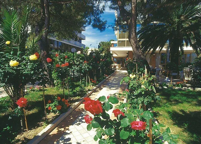 Hotel Corallo Villa Rosa Di Martinsicuro