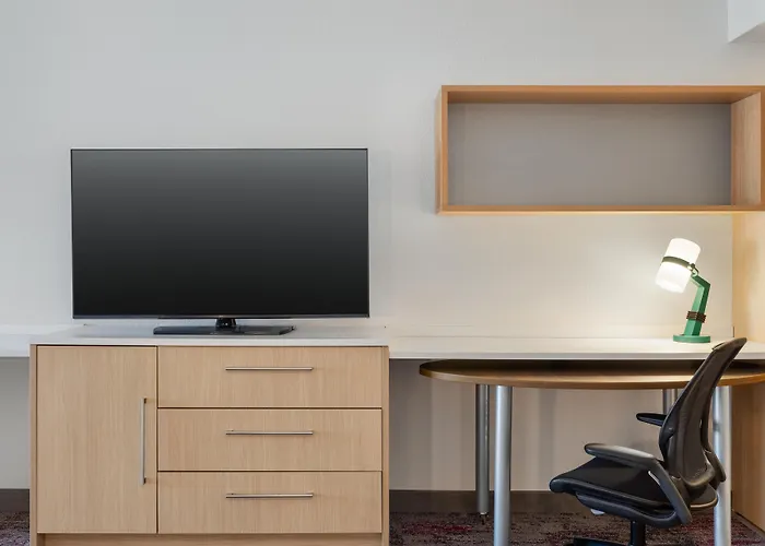 Home2 Suites By Hilton Milwaukee Brookfield Waukesha