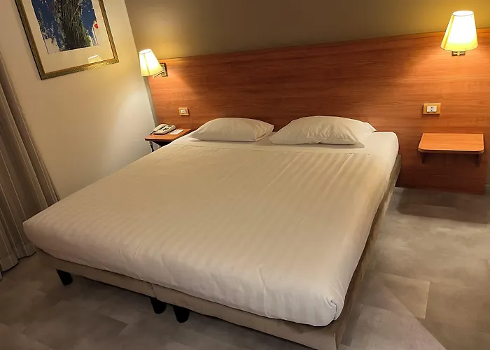 Hotel Re