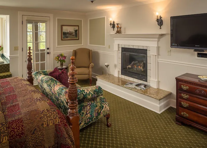 Goldmoor Inn & Resort