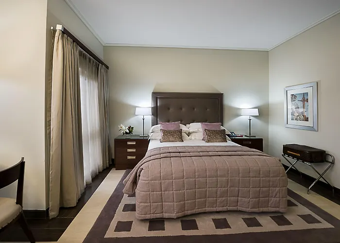 The George Hotel