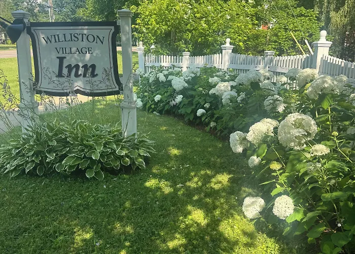 Williston Village Inn