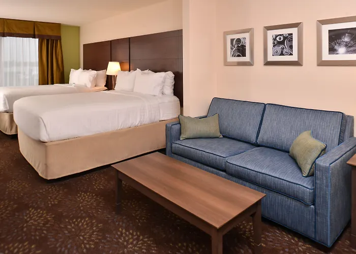 Holiday Inn Express & Suites Dearborn Sw - Detroit Area By Ihg