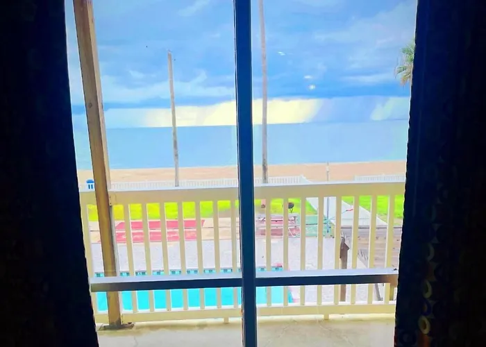 Sea Shell Inn On The Beach