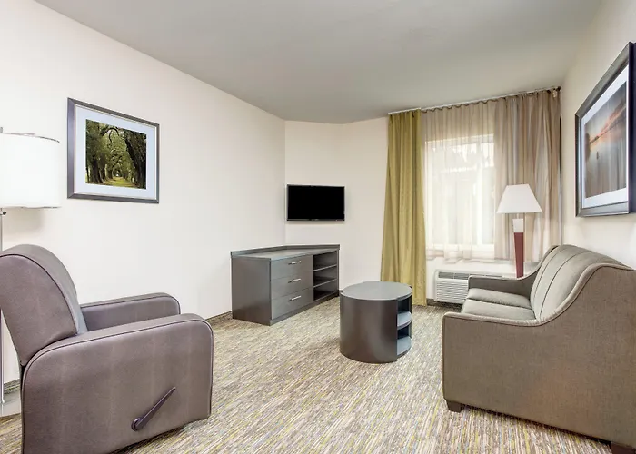 Candlewood Suites Cut Off - Galliano By Ihg