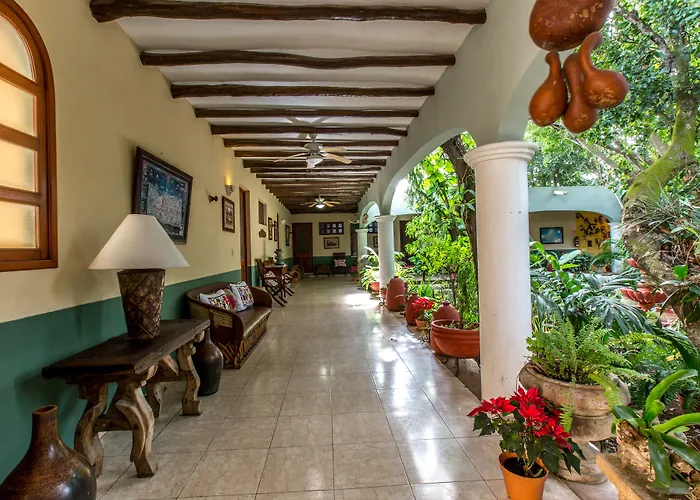 Casa Quetzal Hotel