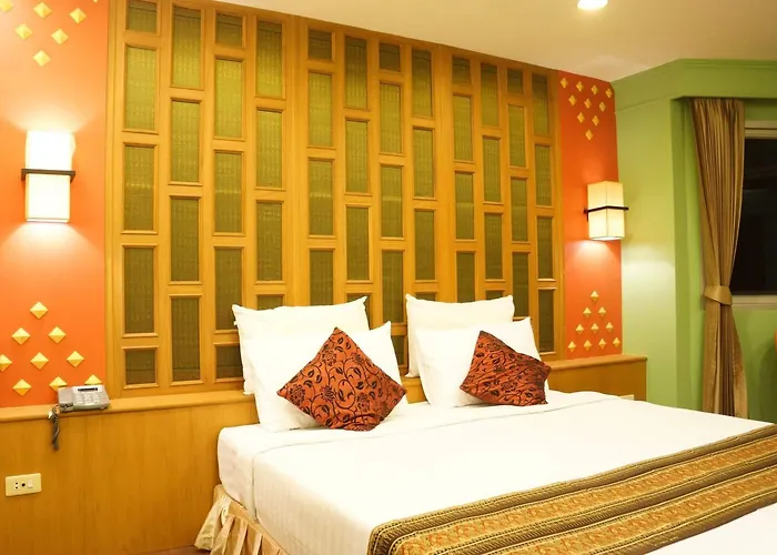 Golden House Bts Chidlom Bangkok Hotel