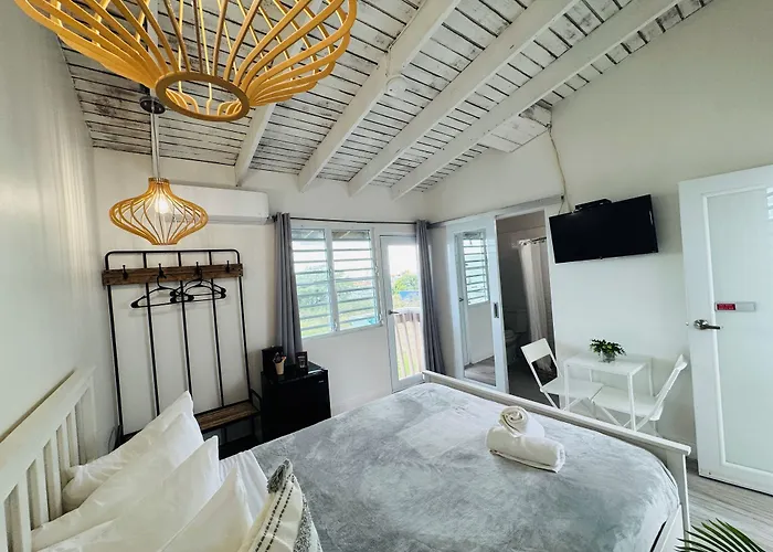 La Jamaca - An Island Vibe Hotel