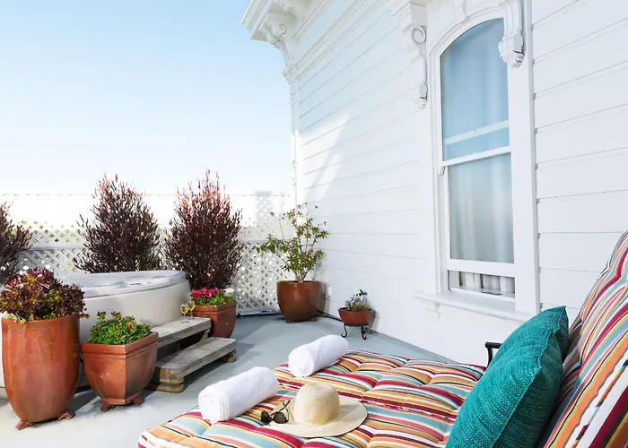 West Cliff Inn, A Four Sisters Inn Santa Cruz