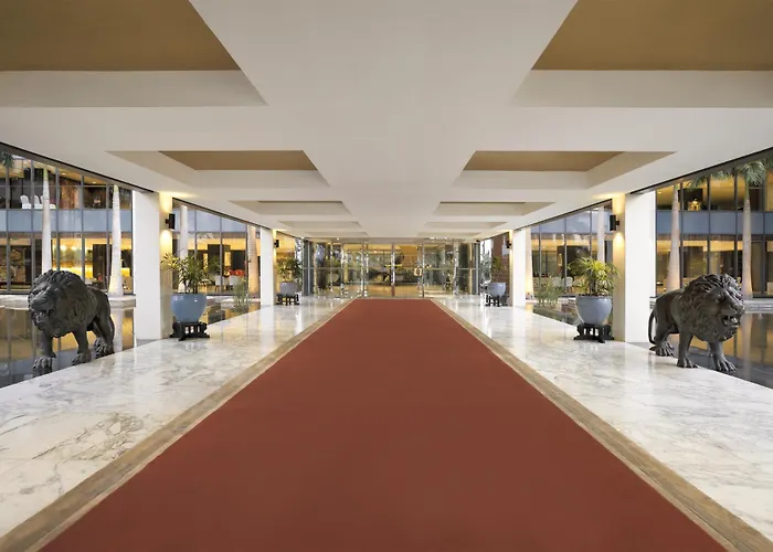 Hyatt Regency Dar Es Salaam, The Kilimanjaro Hotel