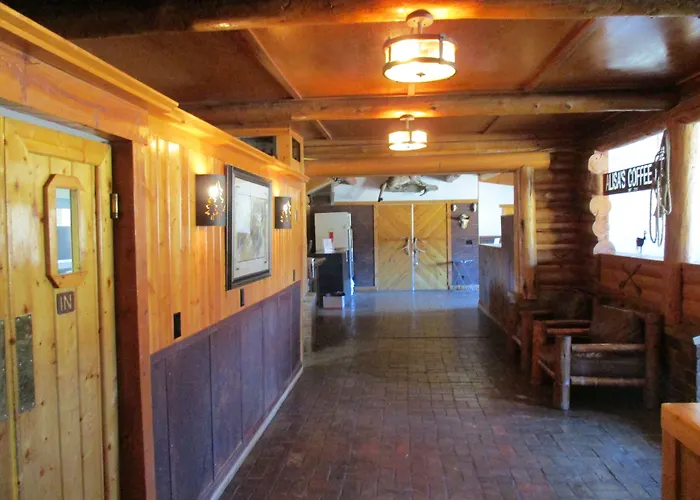 Yellowstone Valley Inn Wapiti