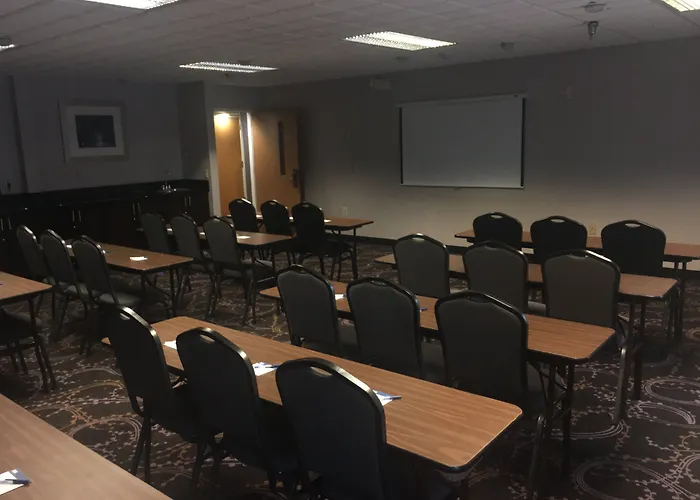 Holiday Inn Express Hotel & Suites Laurinburg By Ihg