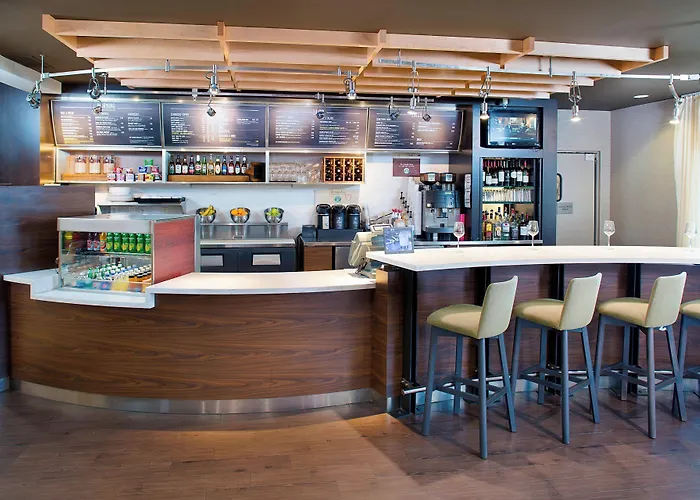 Courtyard By Marriott Richmond Airport