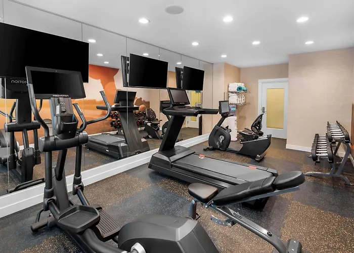 Baymont By Wyndham Mattoon Hotel
