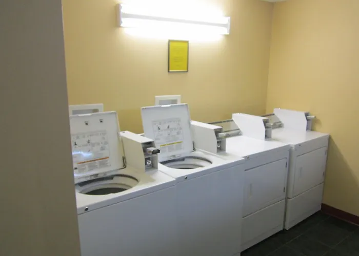 Country Inn & Suites By Radisson, Battle Creek, Mi