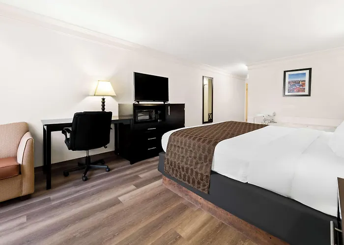 Best Western Riverside Inn Macon
