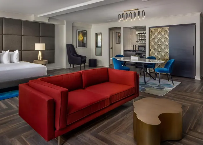 Hotel Deco Omaha